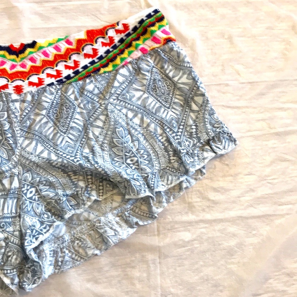 RIPCURL Embroidered Waistband Ruffle Shorts - Picture 5 of 13